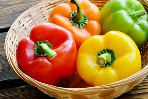 1800x1200_variety_of_bell_peppers_other.jpg